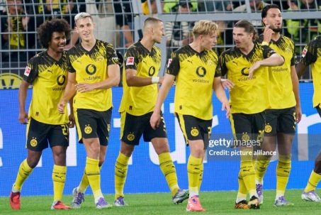 Video bóng đá Dortmund - Wolfsburg: Siêu phẩm định đoạt, bám đuổi Bayern (Bundesliga)