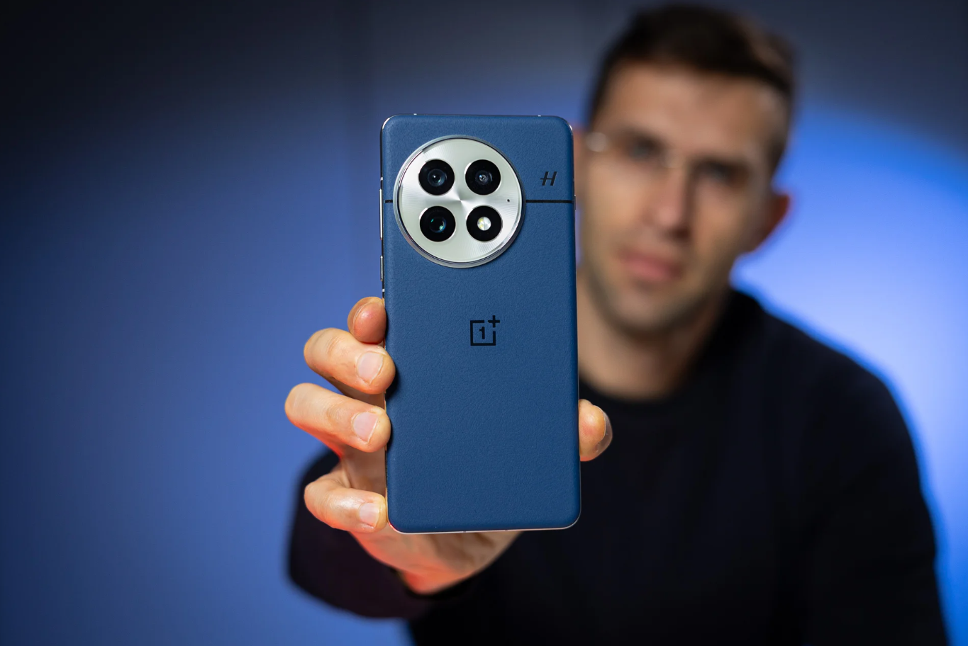 OnePlus 13.