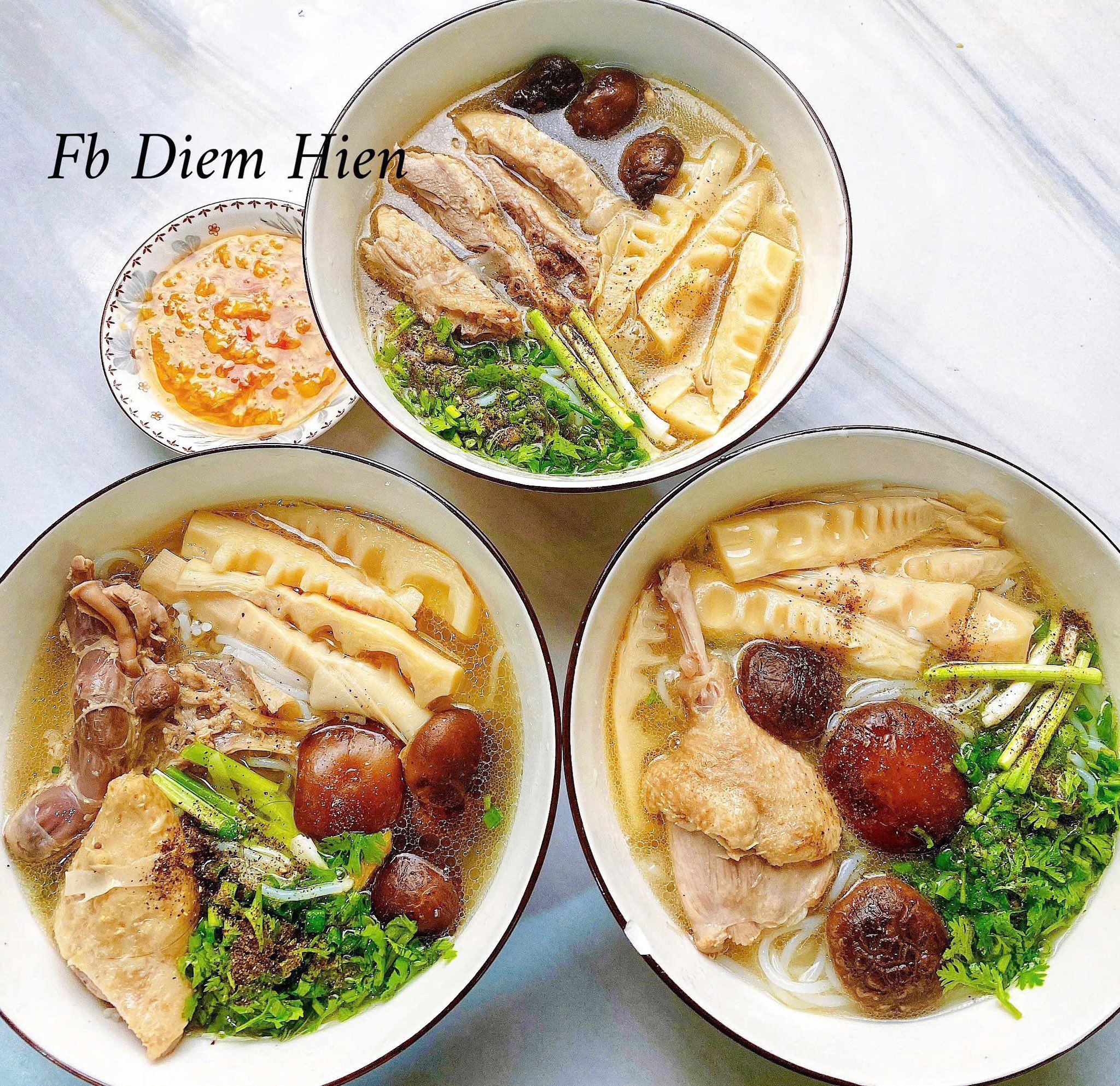 Bún măng vịt