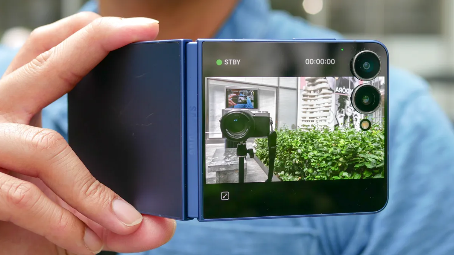 Samsung Galaxy Z Flip 7.