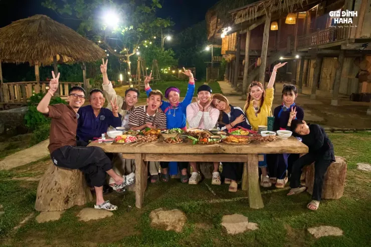 'Gia đình Haha': Show giải trí chữa lành - 2