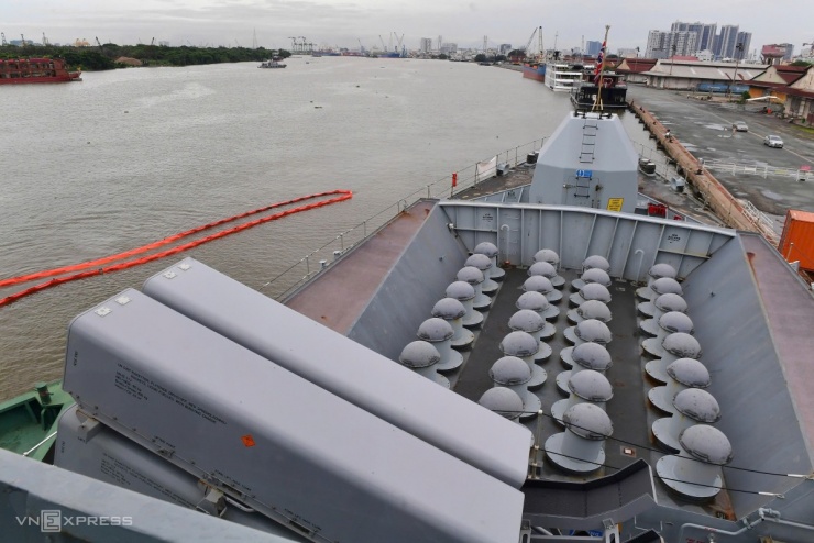 Dàn vũ khí trên hộ vệ hạm Anh thăm Việt Nam - 3