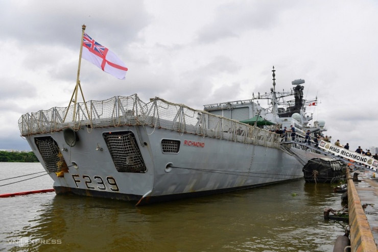 Dàn vũ khí trên hộ vệ hạm Anh thăm Việt Nam - 11