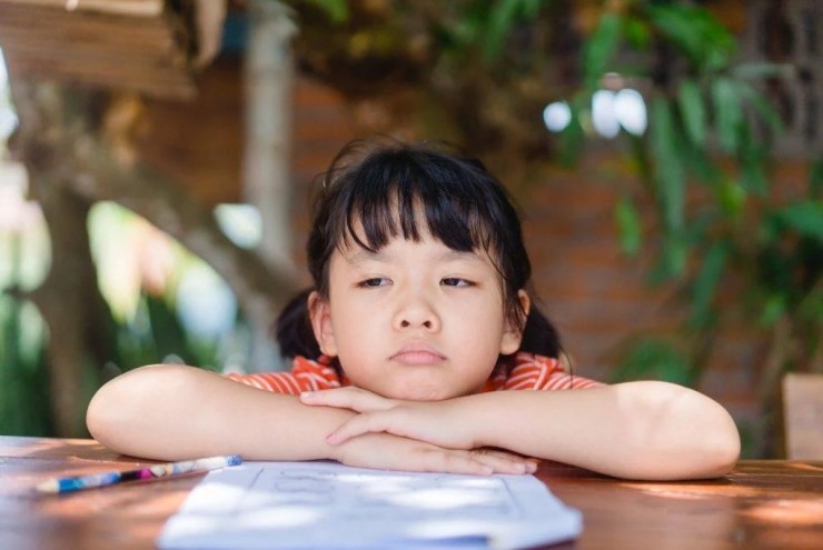 Cha mẹ càng áp đặt, con càng thiếu tự tin, lý do khiến nhiều người giật mình