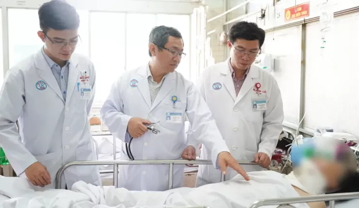 Bệnh viện Chợ Rẫy tiếp nhận điều trị các nạn nhân trong vụ nghi dùng súng bắn mẹ và vợ hờ rồi tự sát ở Tây Ninh. Ảnh: BVCC