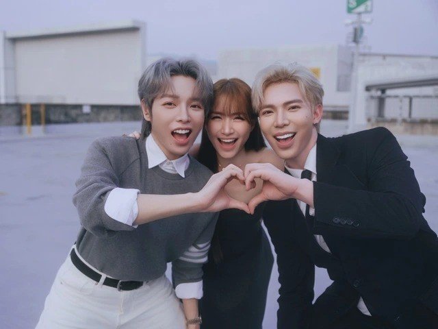 Hòa Minzy, Đức Phúc và ERIK thân thiết lâu năm.