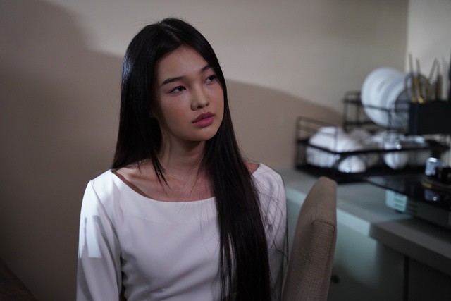 Vào ngày 26/9 sắp tới, vai diễn mới nhất của cô sẽ được hé lộ trong phim kinh dị chiếu rạp Đồi hành xác: Tà thuyết đen trở lại. Chân dài Gen Z vào vai Ngư, cô gái bị bạn trai hiến tế cho thuyết giữ của. Vai diễn mang màu sắc bi kịch nên Ngư luôn mặc chiếc váy trắng và mang gương mặt ma mị, u sầu. Thân thế, câu chuyện của Ngư đầy bí ẩn. Cô là ẩn số với cả nam chính Bảo (Nguyễn Xuân Thắng đóng) lẫn khán giả, để đến khi câu chuyện hạ màn, nhiều người sẽ xót xa cho số phận nhân vật.