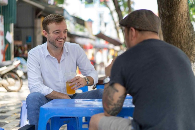 Ông William Gray, cố vấn tài chính tại Infinity Financial Solutions (TP HCM). Ảnh nhân vật cung cấp