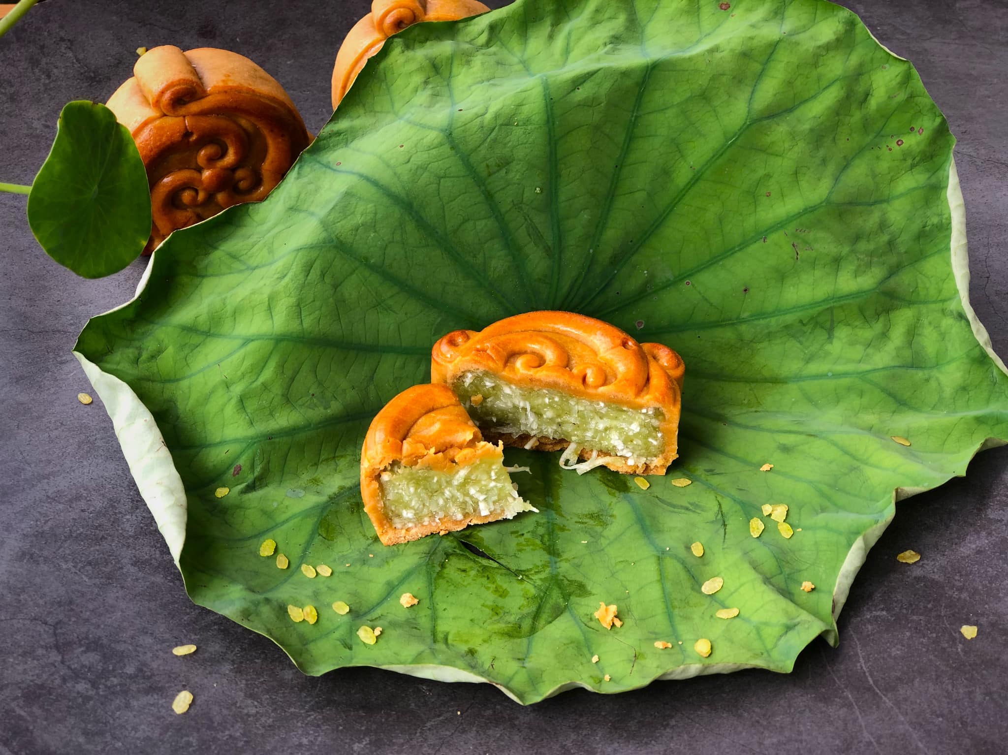 Bánh trung thu nhân cốm chưa bao giờ hết "hot", cách làm cực kỳ đơn giản - 1