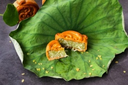 Bánh trung thu nhân cốm chưa bao giờ hết "hot", cách làm cực kỳ đơn giản