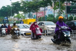 Tin tức trong ngày - Hà Nội có thể mưa trên 200mm do bão Ragasa
