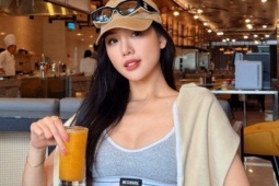 'Soi' phong cách đời thường Bùi Quỳnh Hoa giữa ồn ào