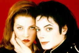 Mẹ vợ cũ nói Michael Jackson cưới Lisa Presley 'không phải vì yêu'
