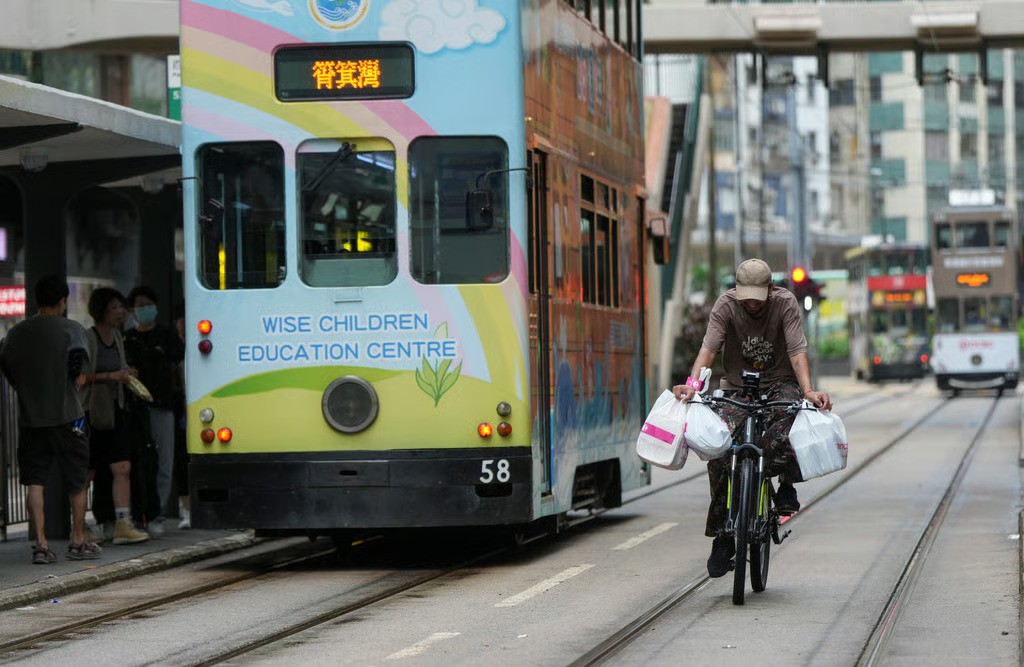 Dịch vụ xe điện công cộng ở Hong Kong dừng hoạt động vào lúc 16h20 ngày 23/9 (ảnh: SCMP)