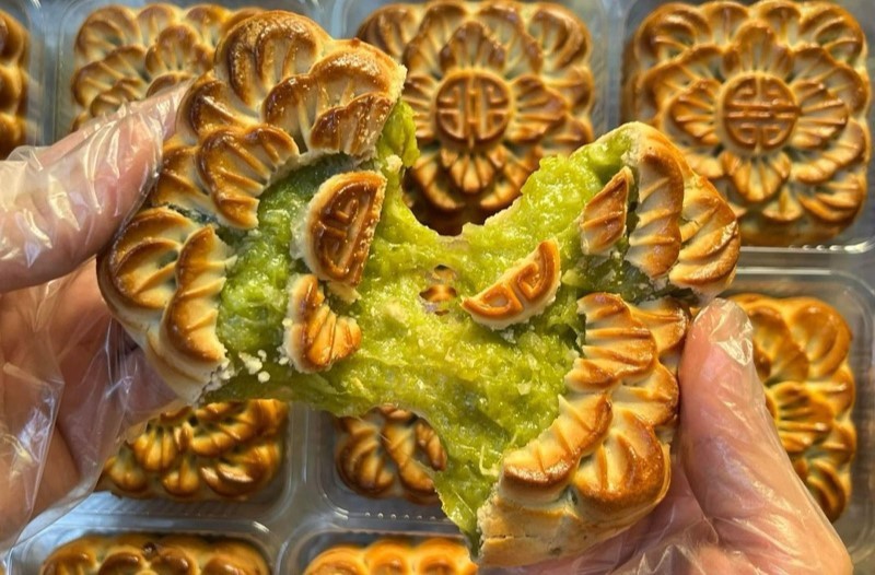 Bánh nướng cốm xào.