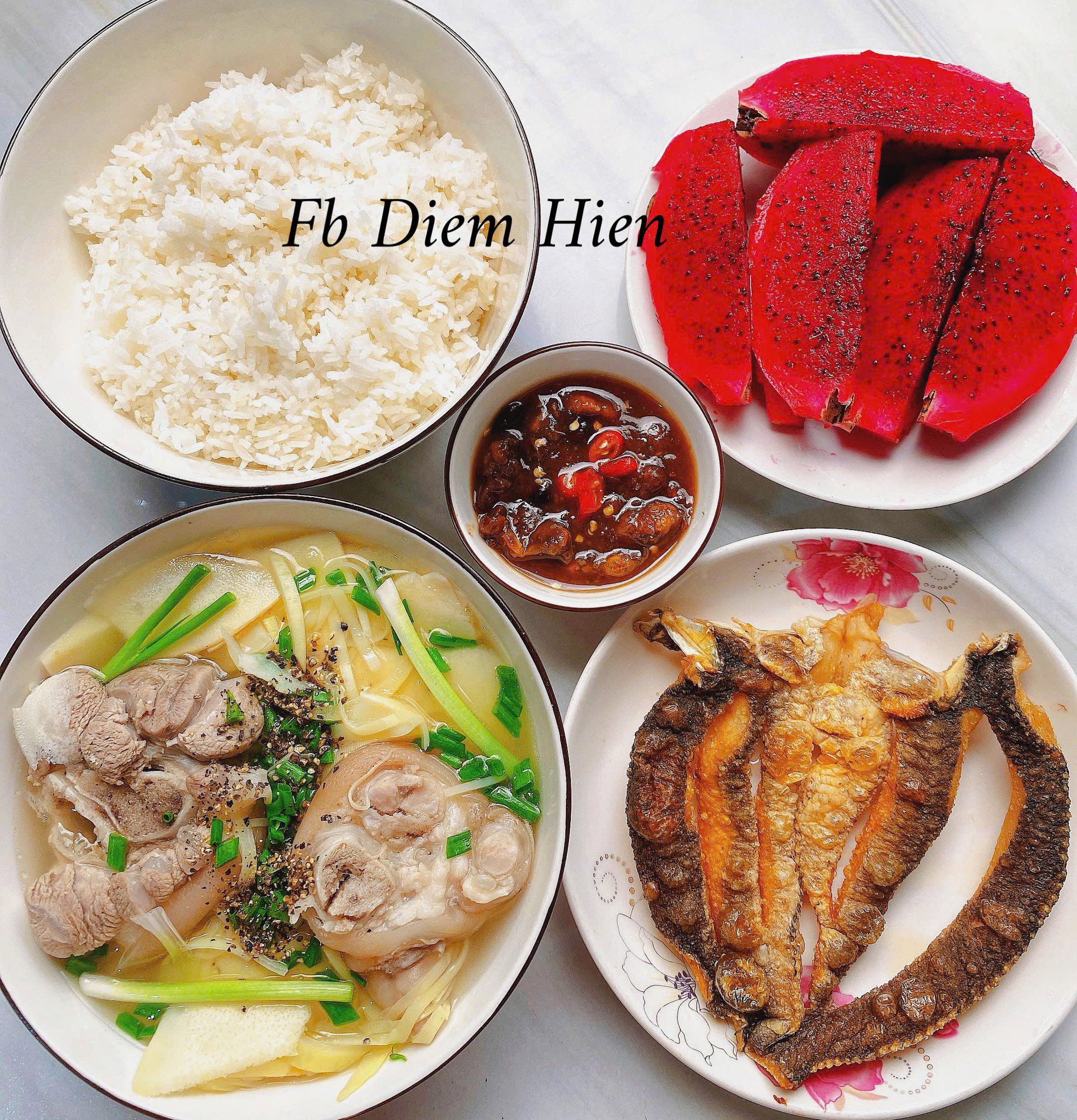 Khô cá lóc - Giò heo hầm măng