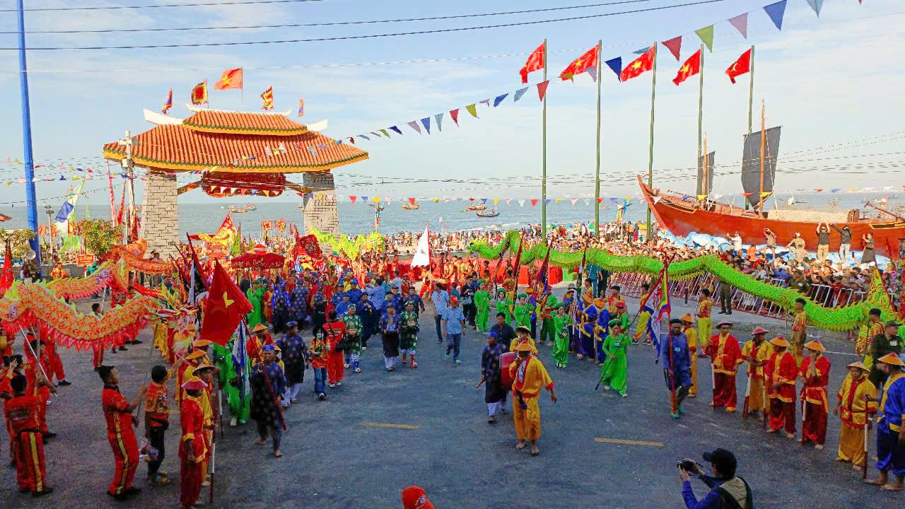 Dinh Cô và lễ hội Dinh Cô là một trong những nét văn hóa tạo nên bản sắc cho du lịch Long Hải. Ảnh: Báo Bà Rịa - Vũng Tàu