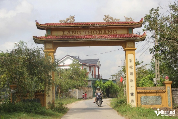 Săn bắt chuột đồng trở thành nghề "tay trái" của người dân làng Thọ Bằng.