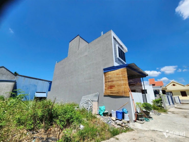 Ngôi nhà hoàn thiện và đang được gia đình ông Hữu sử dụng.