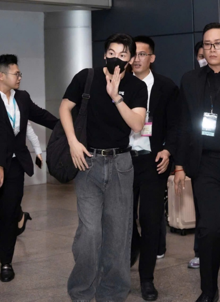 Vóc dáng cao lớn nổi bật của nam tài tử xứ Đài. - Ảnh: Anh Khoa 28 News