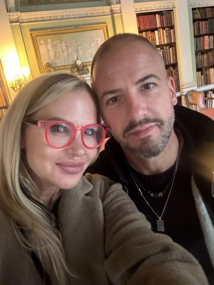 Lara bắt đầu cuộc sống mới bên Ian Parkin. Ảnh: Metro