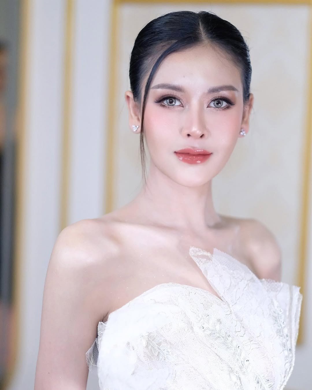 Nữ diễn viên ba lần đi thi mới đăng quang hoa hậu - 18