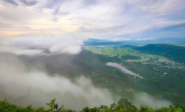 Săn mây trên “nóc nhà miền Tây” ở An Giang - 2