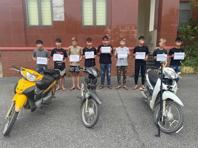 Nhóm đối tượng tại cơ quan điều tra. Ảnh: Công an tỉnh Phú Thọ.