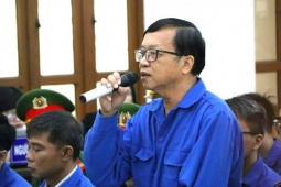 Tin tức trong ngày - Cựu giám đốc EVN Bình Thuận: 'Họ đưa bao nhiêu, tôi nhận bấy nhiêu'