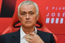 Khẳng định ngồi nhà kiếm được nhiều tiền hơn đi làm, HLV Mourinho giàu thế nào?