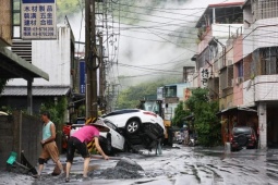 Trung Quốc: Diễn biến mới ở 3 khu vực khi siêu bão Ragasa quét qua