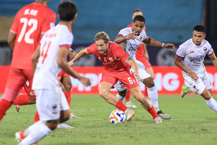 Hà Nội FC chơi rời rạc trong phần lớn thời gian của hiệp một
