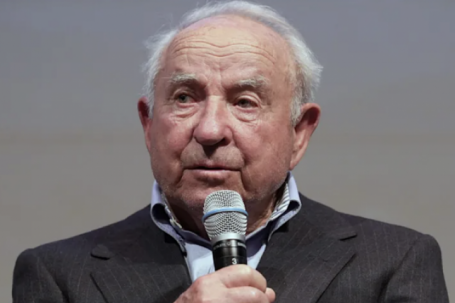 'Tỷ phú bụi đời' ghét giàu sang