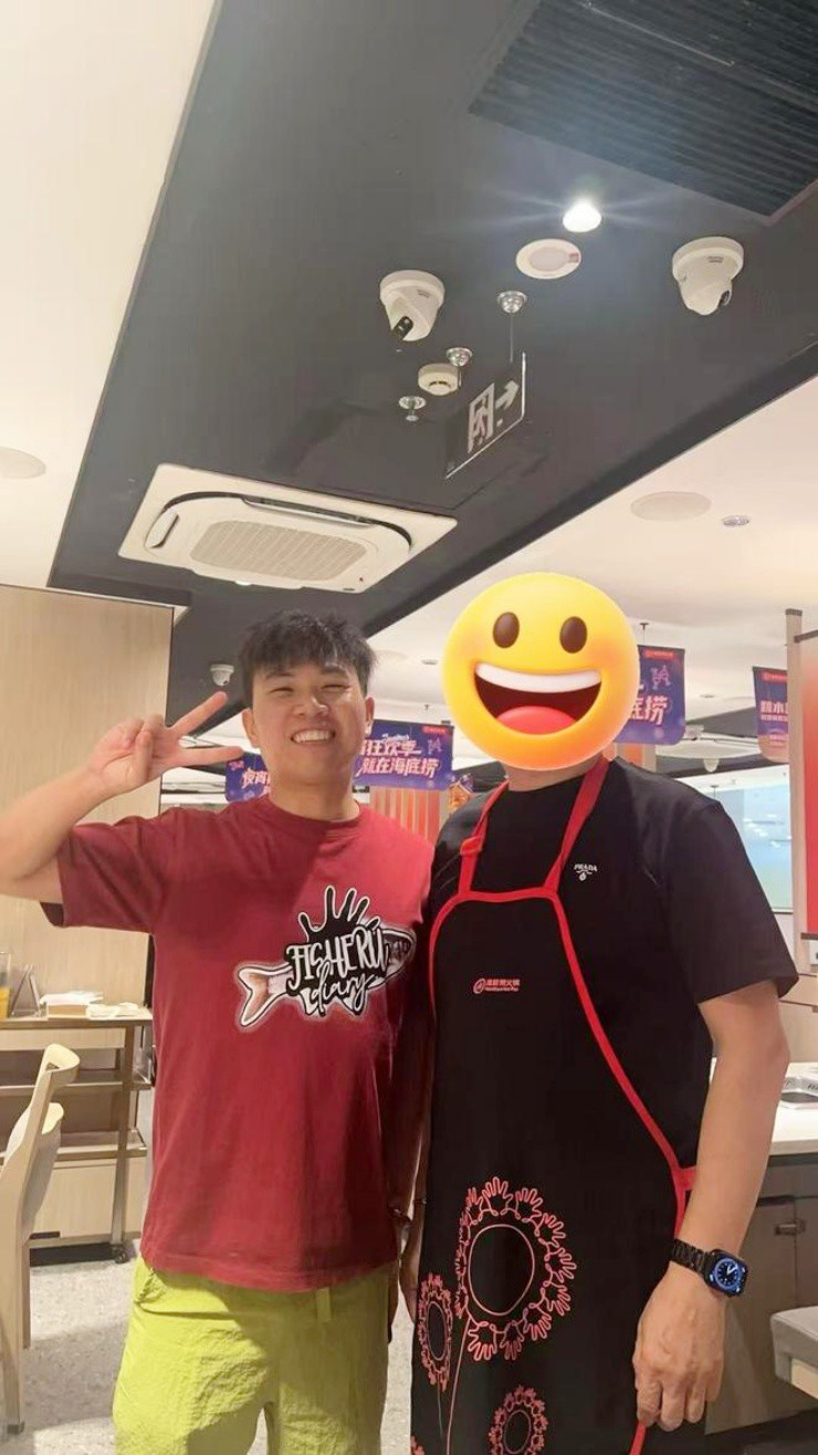 Chàng trai nghèo đưa cha đi Haidilao ăn sinh nhật, bất ngờ nhận hóa đơn 0 đồng - 5