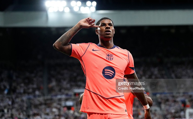 Rashford cần phải tiết chế cái tôi lại