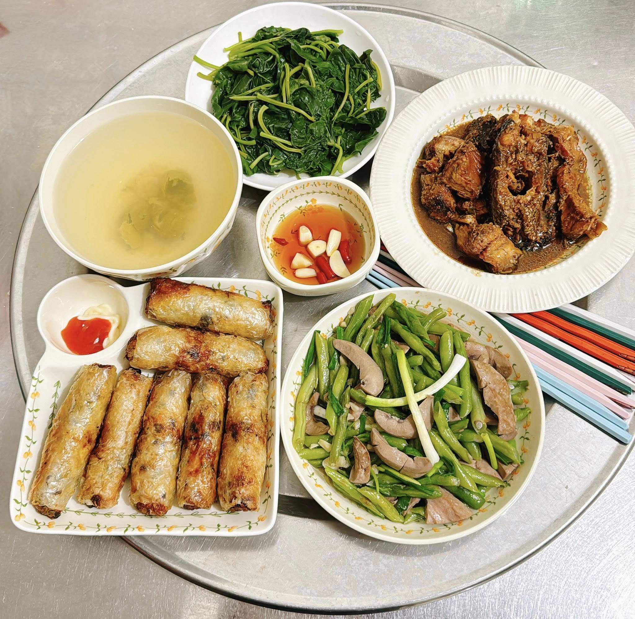 Rau lang luộc - Nem thịt rán - Đỗ xào cật - Cá kho