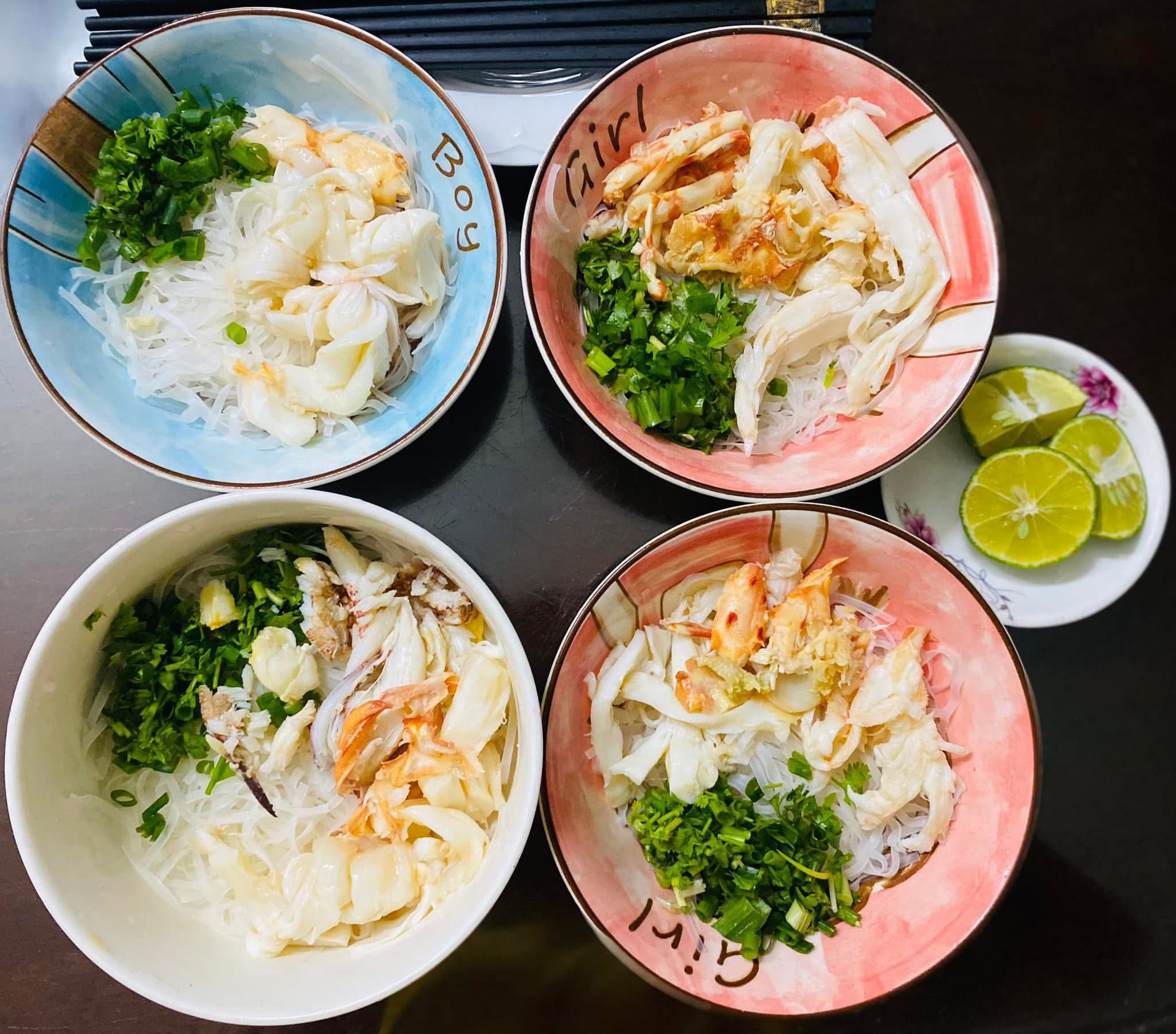 Phở tôm hùm