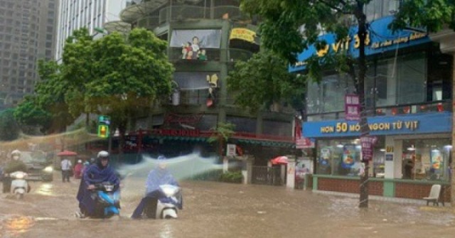 Bão số 9 hoàn lưu rất rộng gây mưa lớn đến 450m...