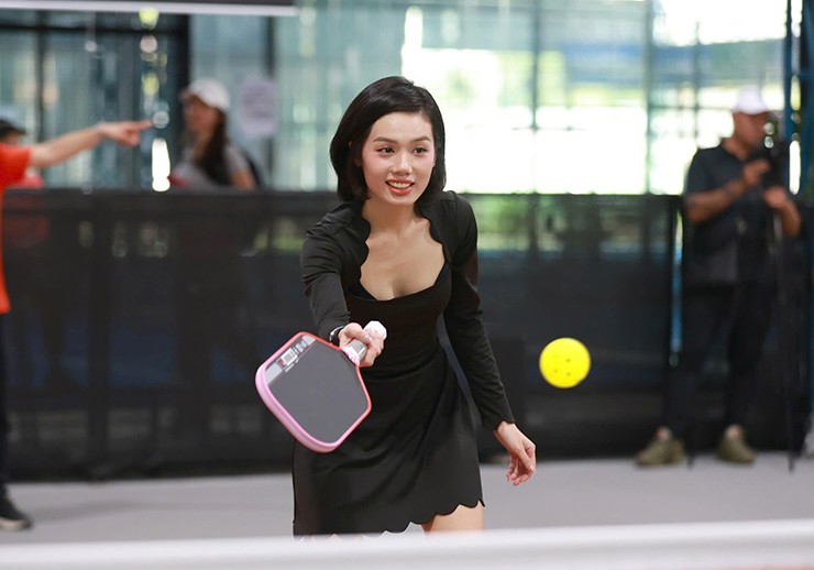 Diễn viên xinh đẹp Thùy Anh so tài cùng dàn mỹ nhân nóng bỏng pickleball - 6