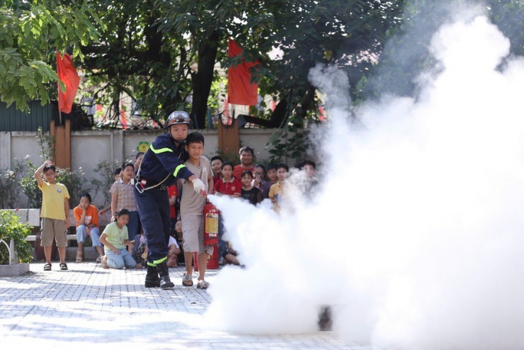 Tổ chức trải nghiệm là biện pháp tuyên truyền, trang bị kỹ năng, kiến thức thực tiễn cho học sinh để khi có sự cố hạn chế thương vong, tai nạn