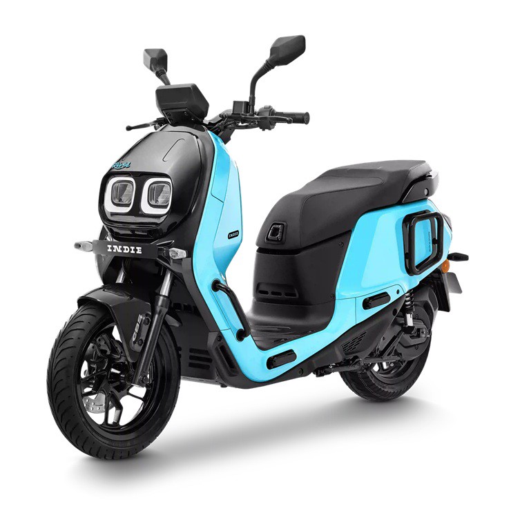 Xe máy điện có cốp "siêu to khổng lồ", đi tới 161 km/lần sạc - 1