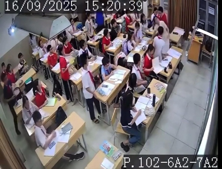 Vụ việc học sinh vi phạm đạo đức đối với giáo viên tại Trường THCS Đại Kim, Hà Nội. Ảnh: Chụp từ clip