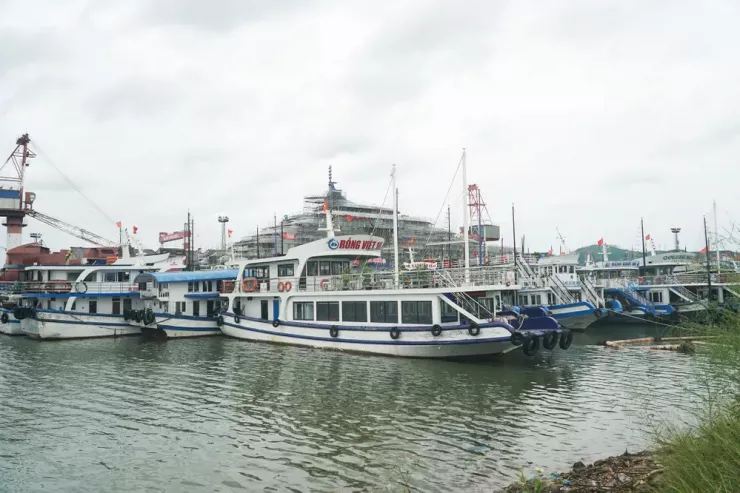 Bão số 9 chưa đến, người dân lại lo bão số 10 - 1