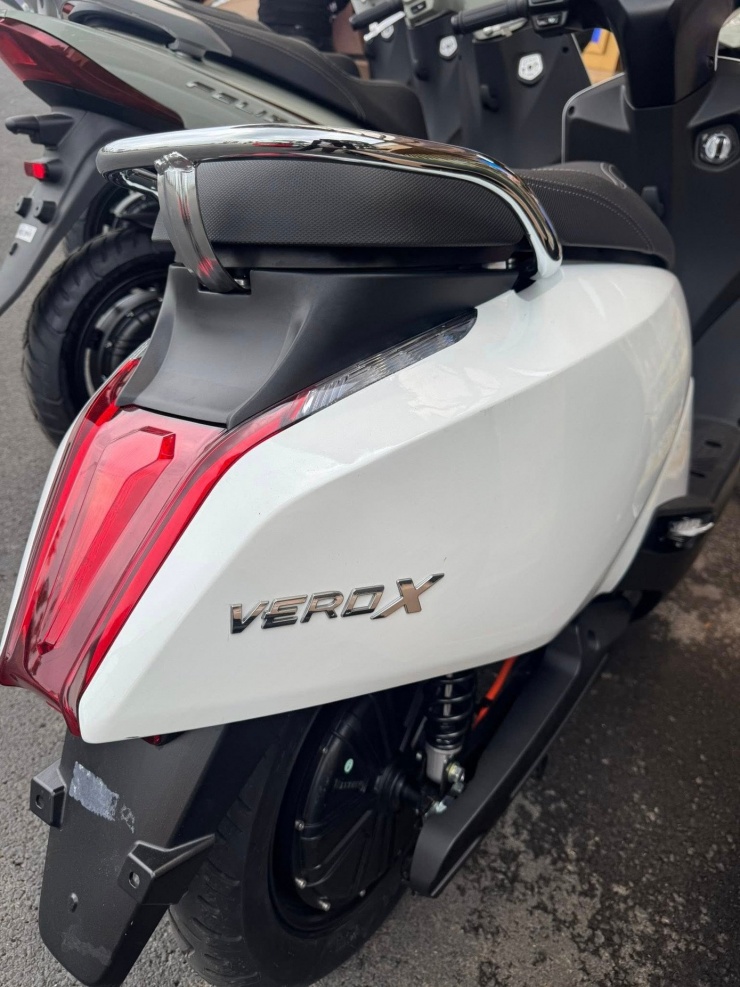 Xe máy điện mới nhất của VinFast lộ ảnh thực tế - 2