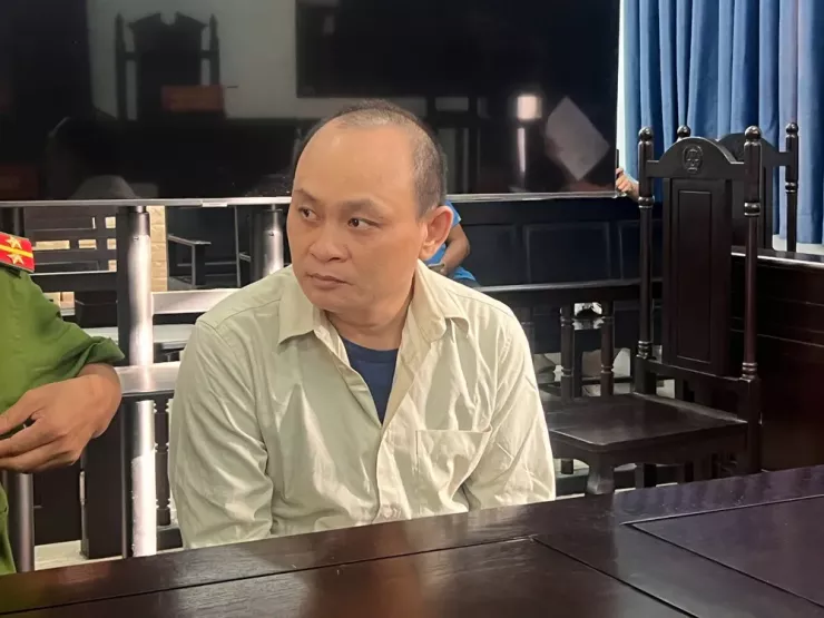 Tài xế xe tải Trịnh Tiến Dũng nhận mức án 9 năm 6 tháng tù. Ảnh: HỮU ĐĂNG