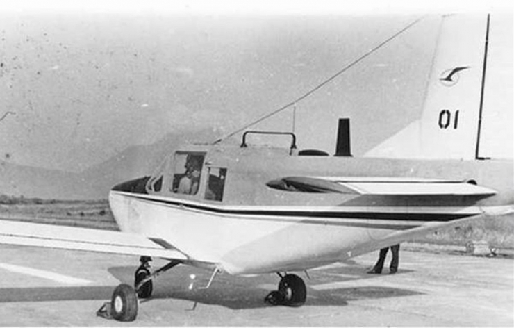 Máy bay TL-1 trong lần bay thử thành công lần đầu tháng 9/1980. Ảnh: Tiền Phong.