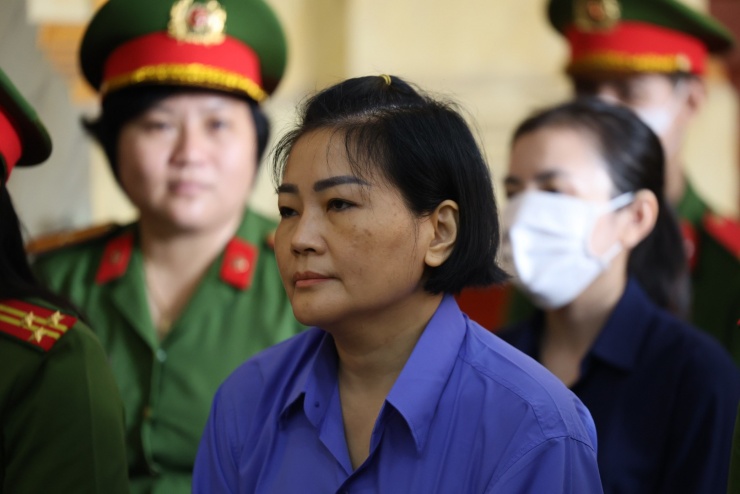 Bị cáo Hoàng Lệ Huê, cựu giám đốc Công ty SJC chi nhánh Miền Trung