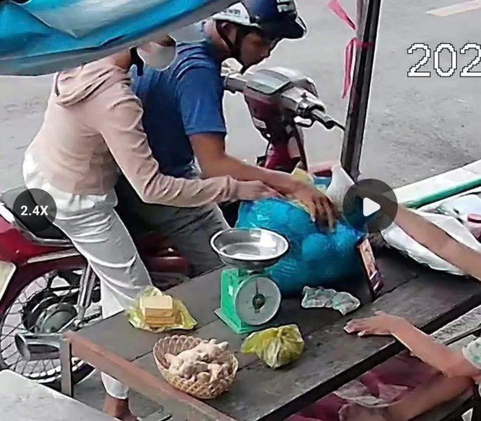 Vụ người phụ nữ bại liệt qua đời sau khi bị cướp điện thoại: Người mẹ lên tiếng về tin đồn tự tử - 1