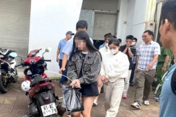 An ninh - Xã hội - Cho thuê địa điểm, cung cấp 'gái bay' cho dân chơi, chủ quán bar nổi tiếng ở Gia Lai bị bắt