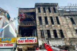 Cháy nhà dân lan sang ngân hàng ở Cà Mau gây thiệt hại hơn 2 tỷ đồng